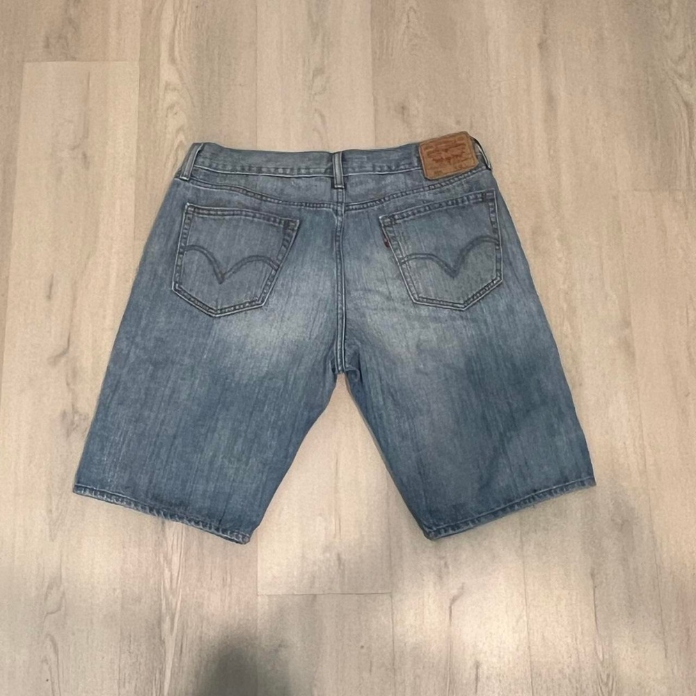 Levi's 514 blue denim baggy shorts size 36